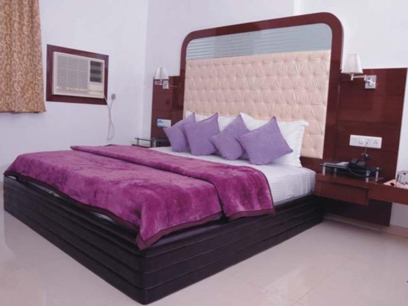 Hotel Sun Plaza Ankleshwar Dış mekan fotoğraf